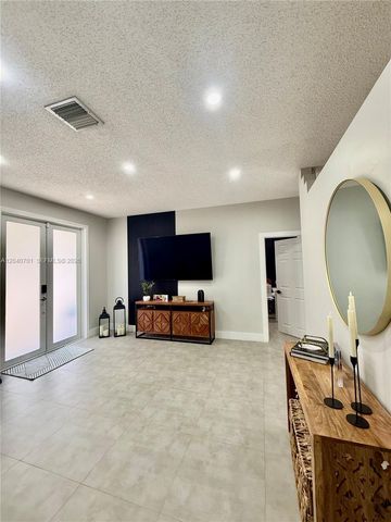21462 SW 91st Ave, Cutler Bay, FL 33189