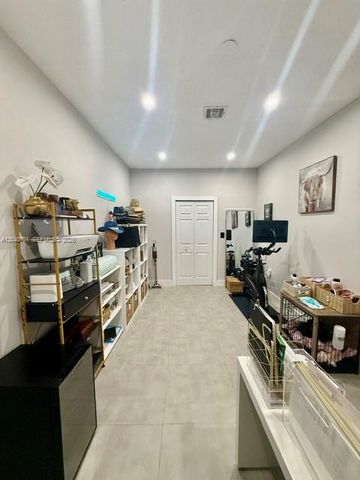 21462 SW 91st Ave, Cutler Bay, FL 33189