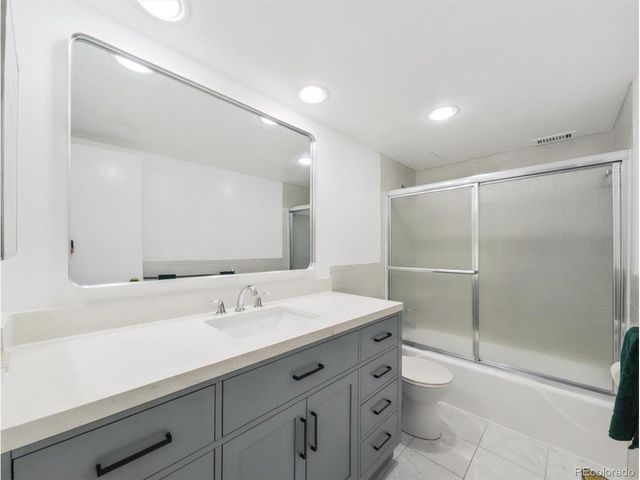 790 N Washington St 305, Denver, CO 80203