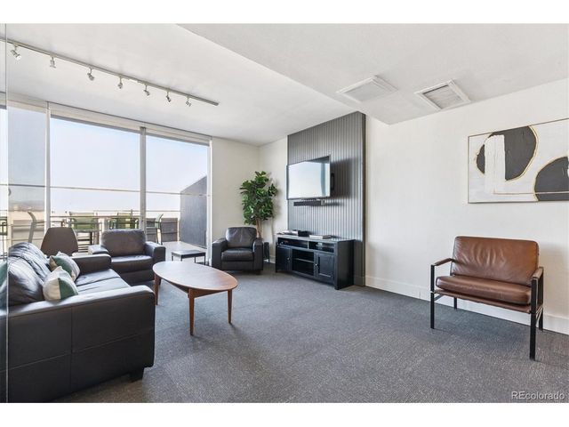 790 N Washington St 305, Denver, CO 80203