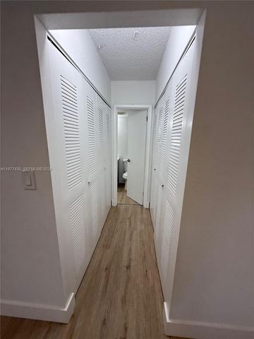 5911 Washington St 103, Hollywood, FL 33023