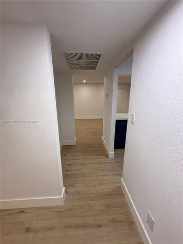 5911 Washington St 103, Hollywood, FL 33023