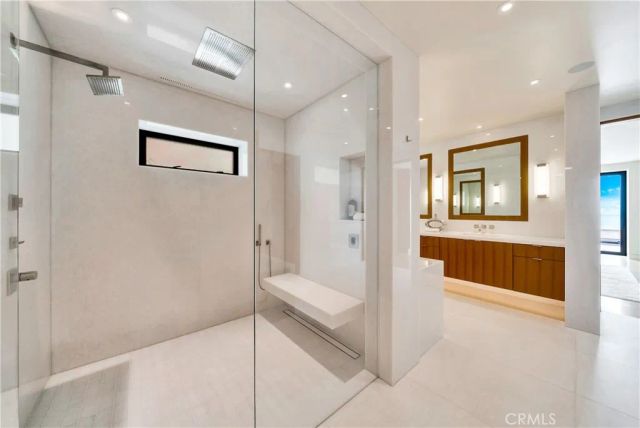 18 Lagunita Drive, Laguna Beach, CA 92651