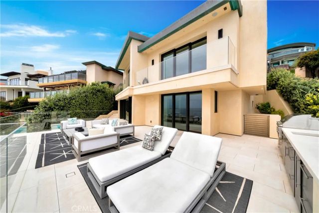 18 Lagunita Drive, Laguna Beach, CA 92651