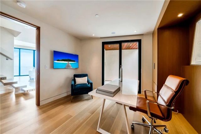 18 Lagunita Drive, Laguna Beach, CA 92651