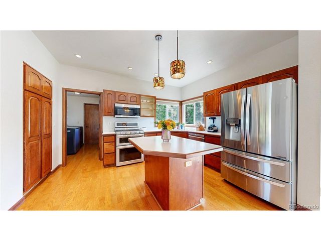 16482 W 55th Pl, Golden, CO 80403