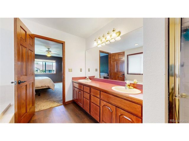 16482 W 55th Pl, Golden, CO 80403