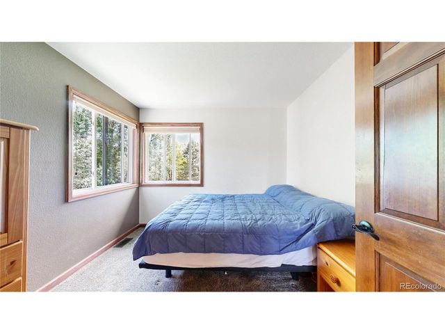 16482 W 55th Pl, Golden, CO 80403