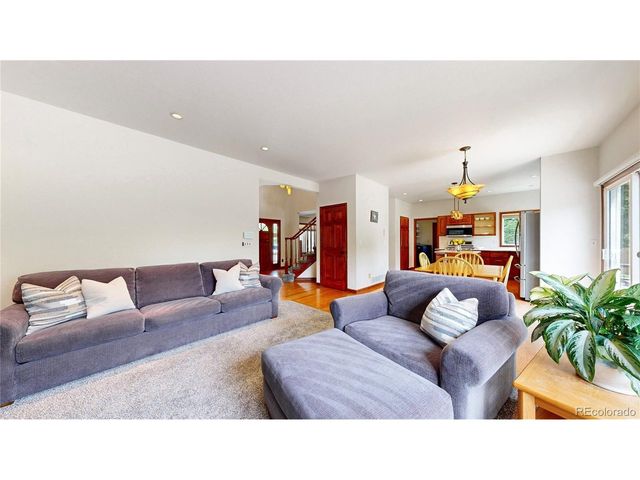 16482 W 55th Pl, Golden, CO 80403