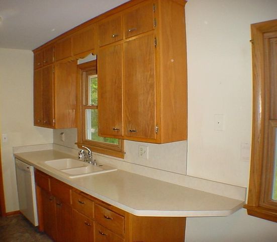 1112 Queens Lane, Anoka, MN 55303