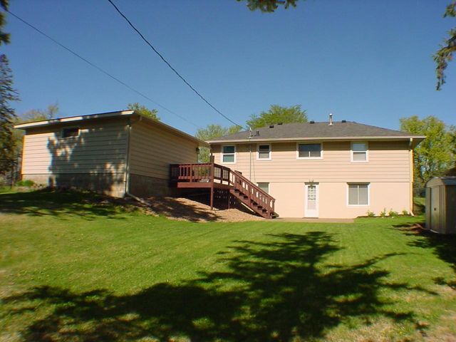 1112 Queens Lane, Anoka, MN 55303