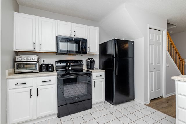 150 S Prairie View Drive 311, West Des Moines, IA 50266