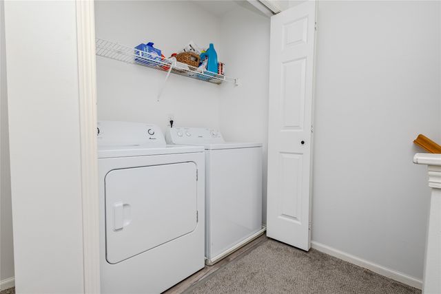 150 S Prairie View Drive 311, West Des Moines, IA 50266