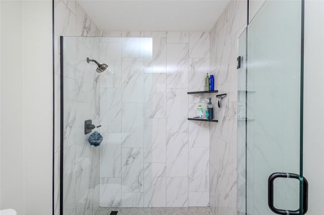 150 S Prairie View Drive 311, West Des Moines, IA 50266