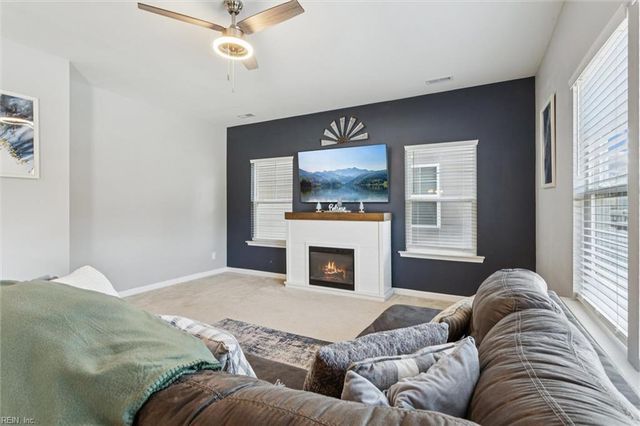 116 Meadows Landing LN, Suffolk, VA 23434