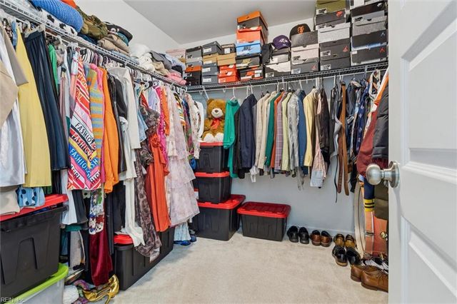 116 Meadows Landing LN, Suffolk, VA 23434