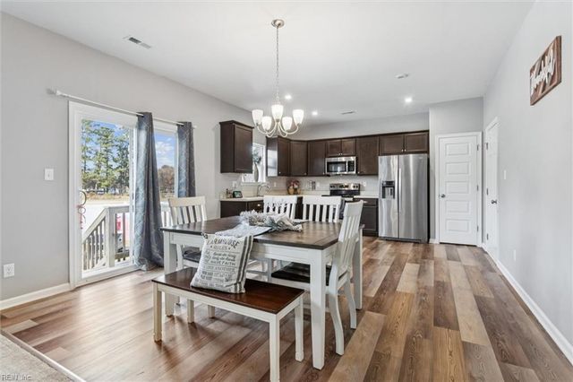 116 Meadows Landing LN, Suffolk, VA 23434