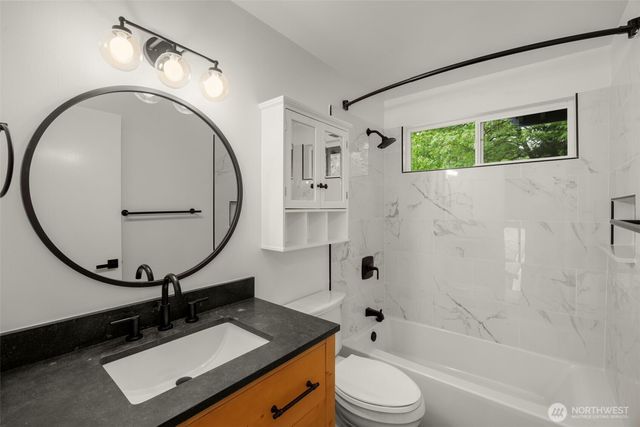 15718 126th Place NE, Woodinville, WA 98072