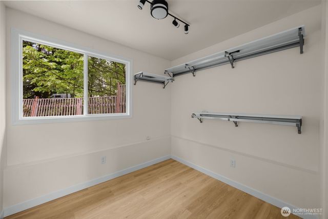 15718 126th Place NE, Woodinville, WA 98072