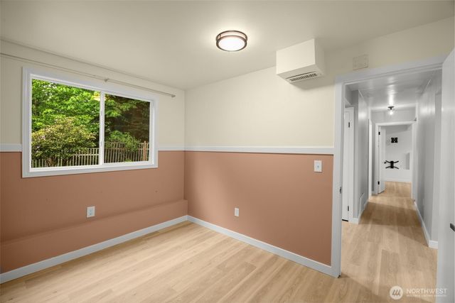 15718 126th Place NE, Woodinville, WA 98072