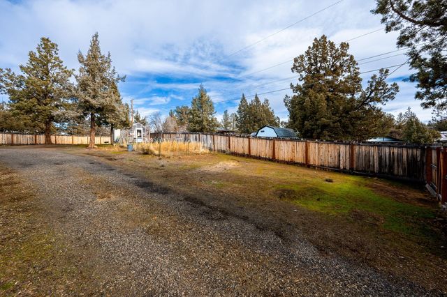 8906 SW Shad Road, Terrebonne, OR 97760