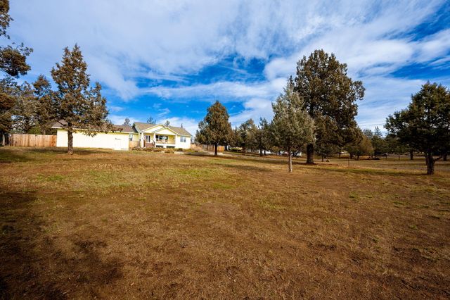 8906 SW Shad Road, Terrebonne, OR 97760