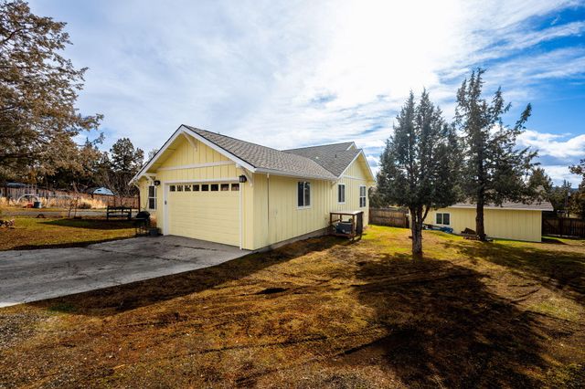 8906 SW Shad Road, Terrebonne, OR 97760