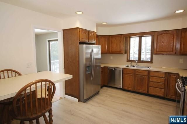 21 Waibel Drive, Allendale, NJ 07401