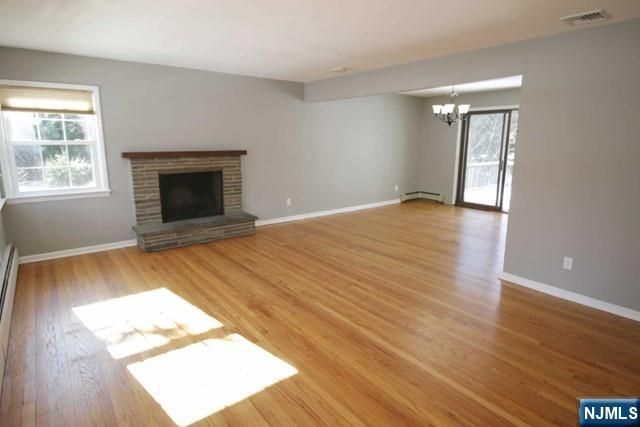 21 Waibel Drive, Allendale, NJ 07401
