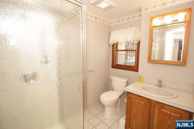 21 Waibel Drive, Allendale, NJ 07401