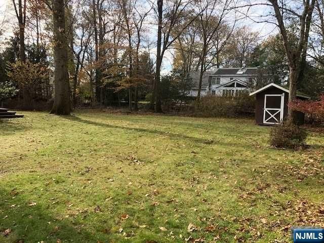 21 Waibel Drive, Allendale, NJ 07401