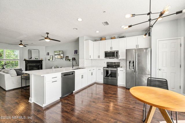 4490 CAPITAL DOME Drive, Jacksonville, FL 32246