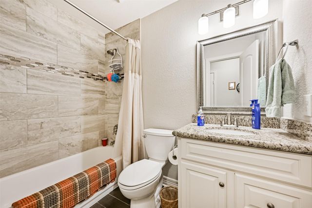 42 Hideaway Drive, Friendswood, TX 77546