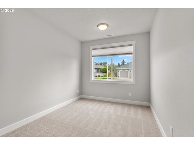 1561 S NIGHTHAWK Cir, Ridgefield, WA 98642