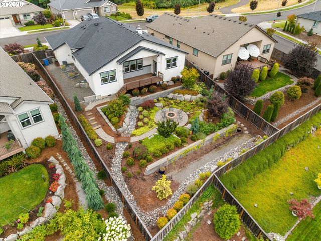 1561 S NIGHTHAWK Cir, Ridgefield, WA 98642