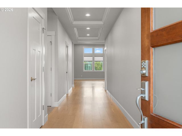 1561 S NIGHTHAWK Cir, Ridgefield, WA 98642