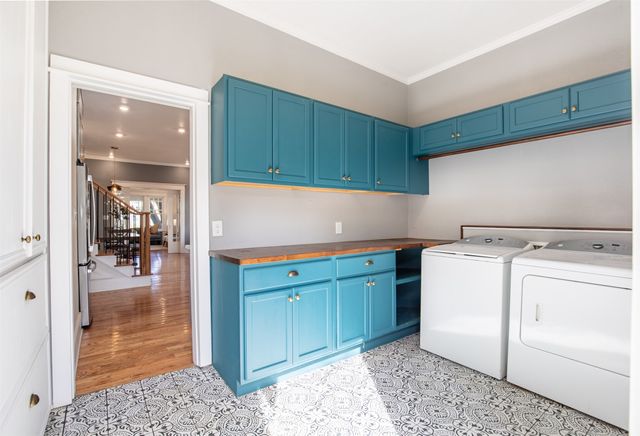 206 S Edgefield Avenue, Dallas, TX 75208