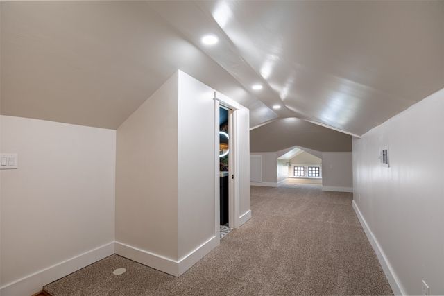 206 S Edgefield Avenue, Dallas, TX 75208