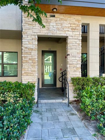 7805 NW 104th Ave 5, Doral, FL 33178