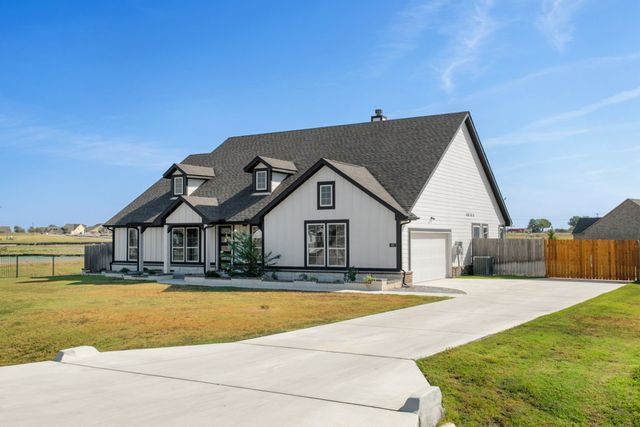 107 Red Cliff Court, Rhome, TX 76078