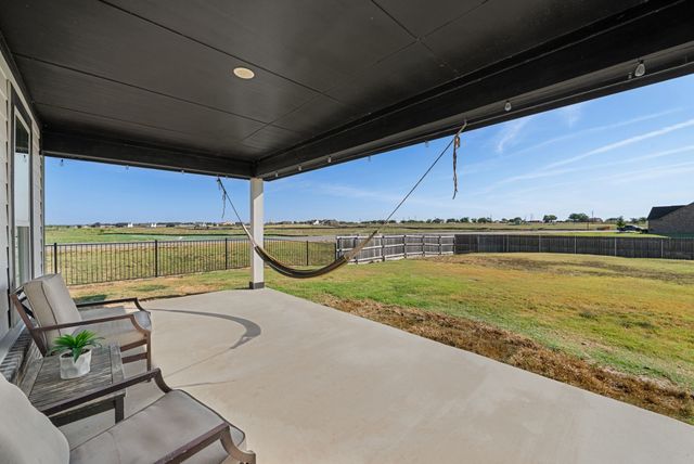 107 Red Cliff Court, Rhome, TX 76078