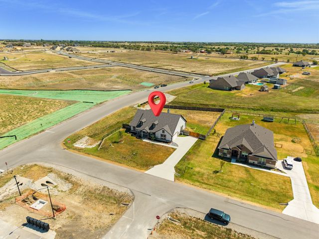 107 Red Cliff Court, Rhome, TX 76078