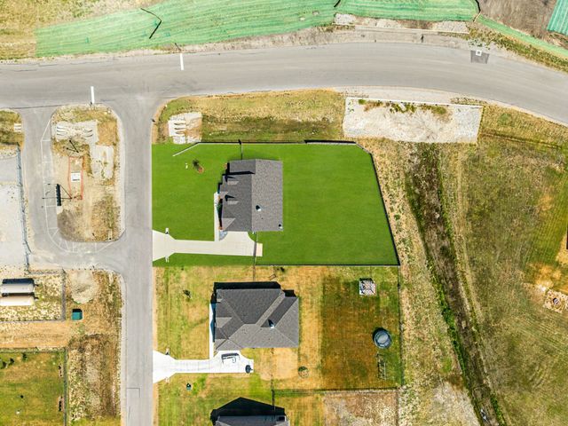 107 Red Cliff Court, Rhome, TX 76078