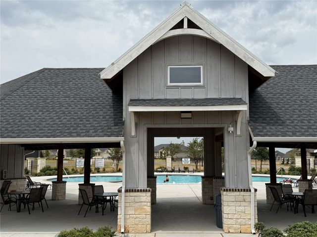 107 Red Cliff Court, Rhome, TX 76078