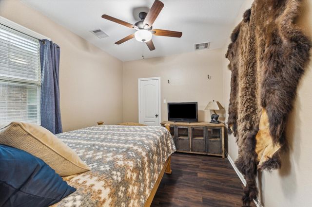 213 Lighthouse Bay Lane, League City, TX 77539