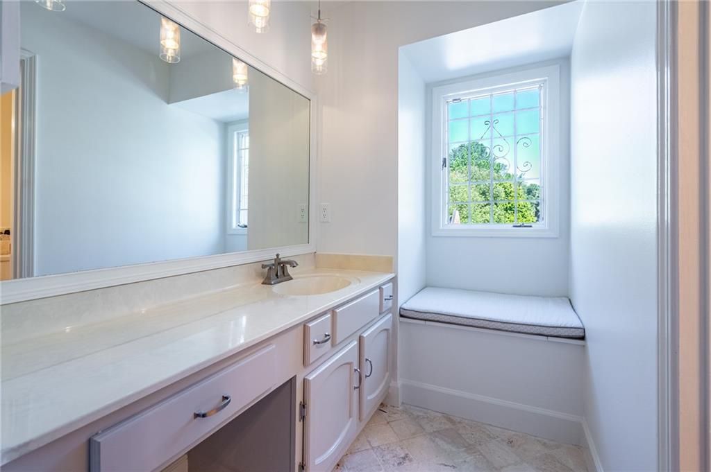 Image 23 of property listing at 1510 September Chase, Decatur, GA 30033