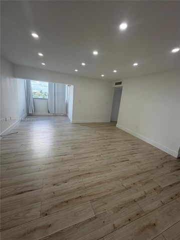 750 NW 43rd Ave 501, Miami, FL 33126