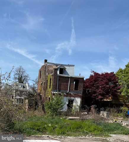 327-329 PENNELL ST ALY, Chester, PA 19013