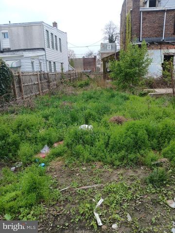 327-329 PENNELL ST ALY, Chester, PA 19013