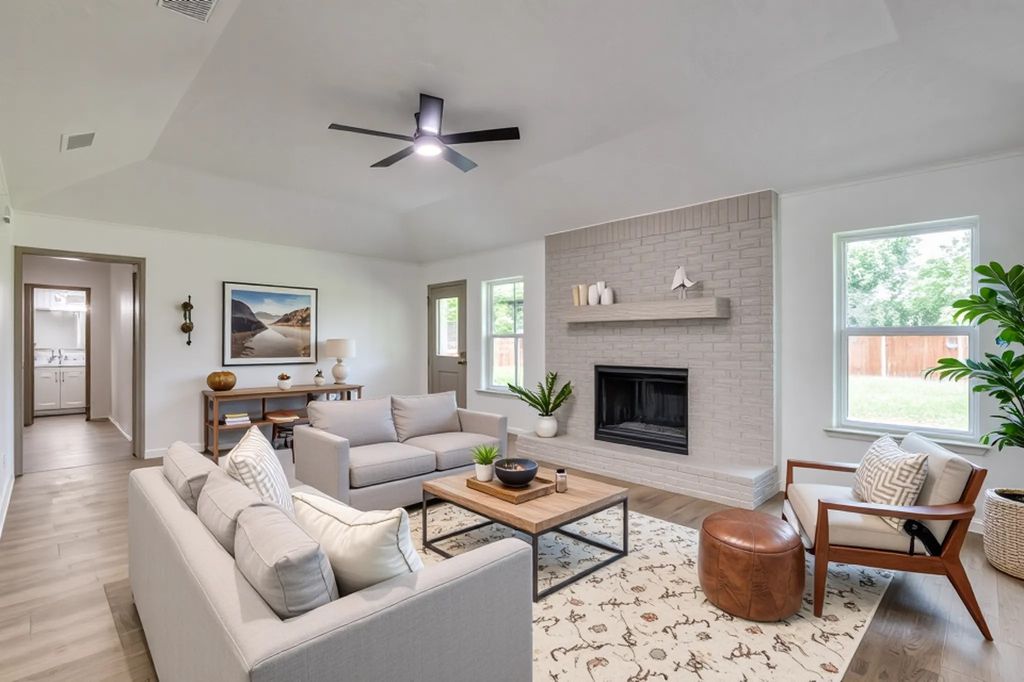 402 Country Meadow Drive, Mansfield, TX 76063